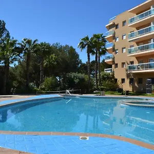 lovely-familiar-apartment-with-pool-in-cap-salou.catalonia-hotels.com/